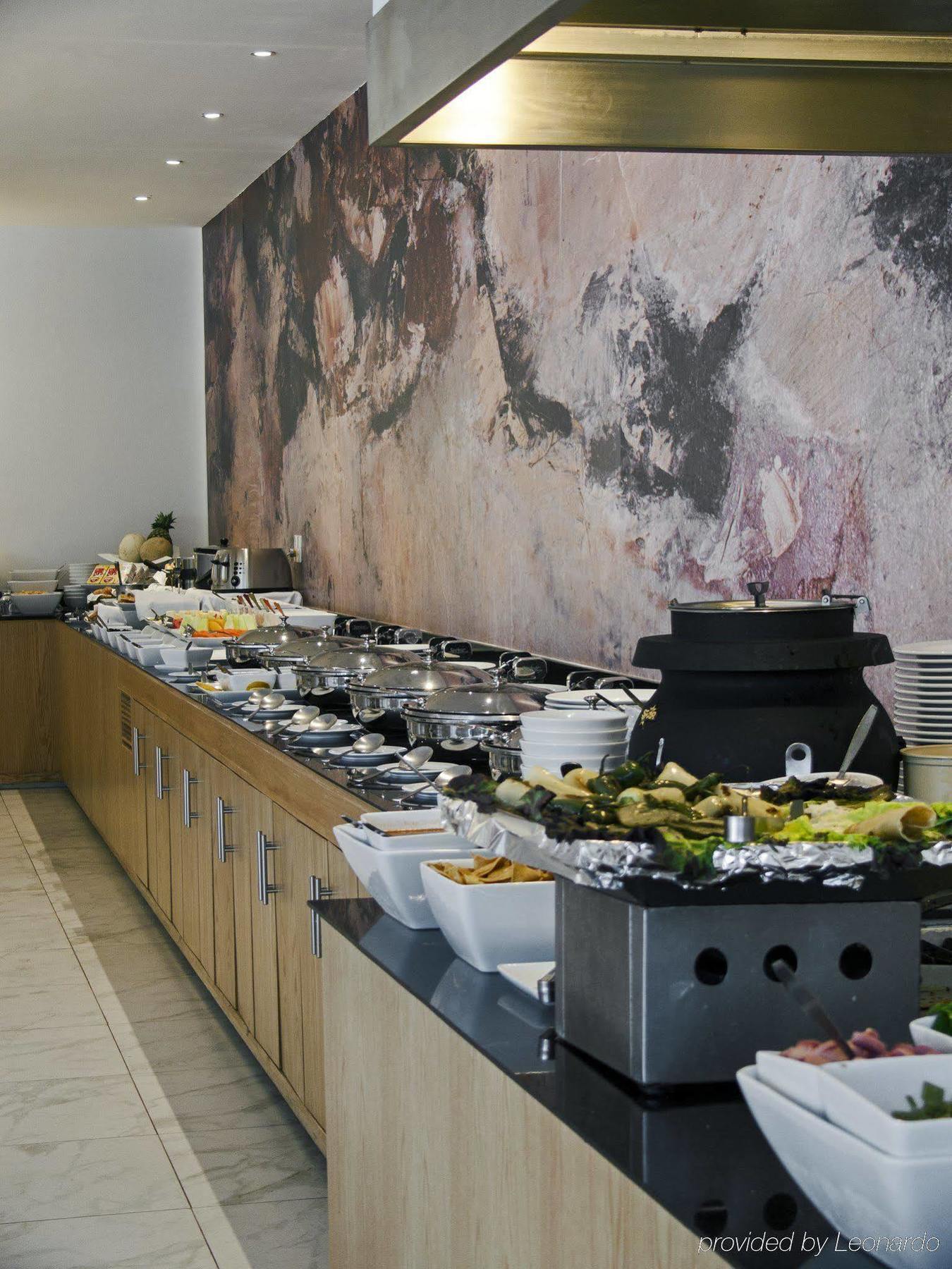 Fiesta Inn León Restaurang bild